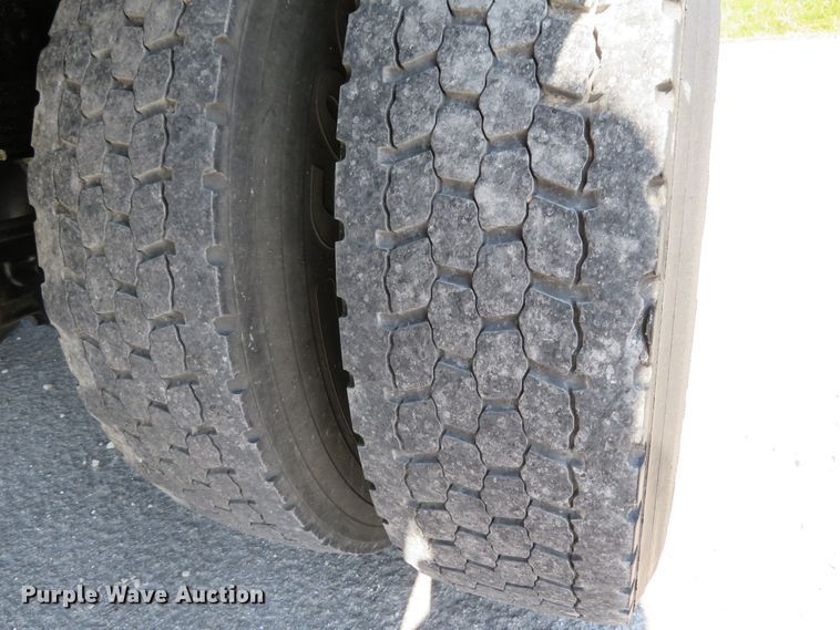 image for item DH1232 2012 Ford F750 Super Duty XL  box truck