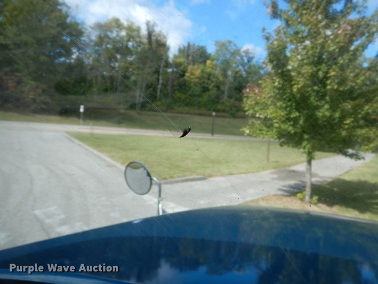 image for item DH5175 2013 Mack CHU613  semi truck