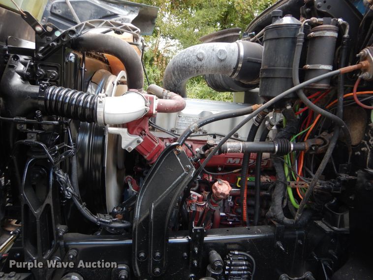 image for item DH5175 2013 Mack CHU613  semi truck