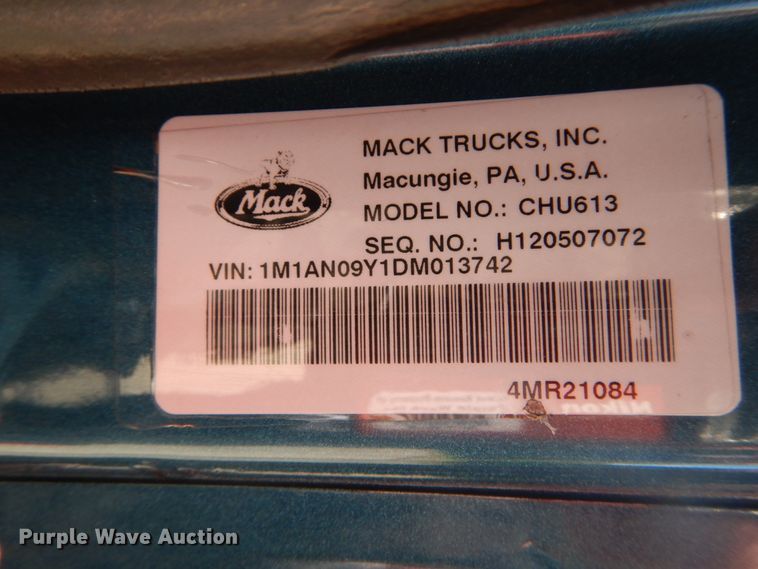 image for item DH5175 2013 Mack CHU613  semi truck