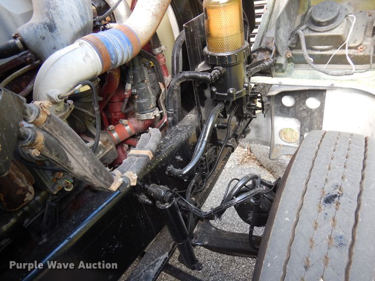 image for item DH5178 2013 Mack CHU613  semi truck