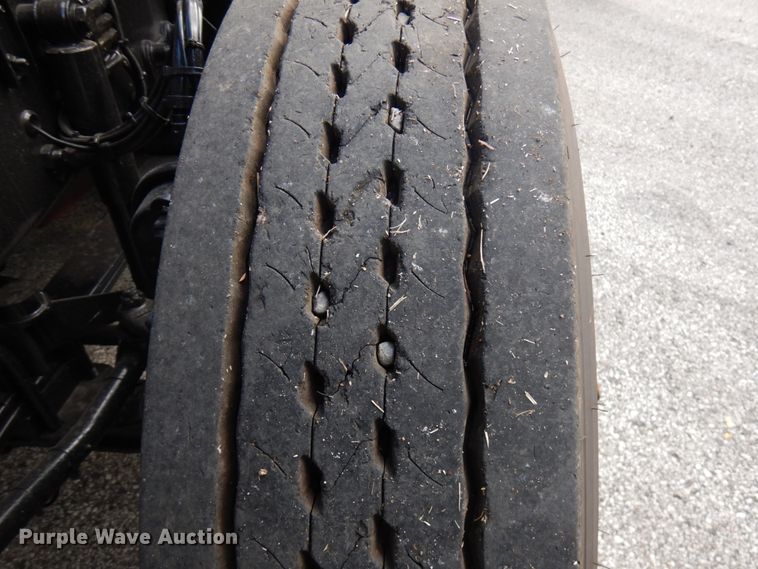 image for item DH5178 2013 Mack CHU613  semi truck