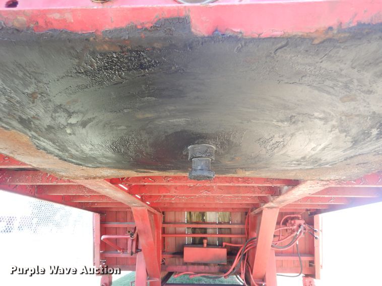 image for item DH5196 1993 Waltron drop deck equipment trailer