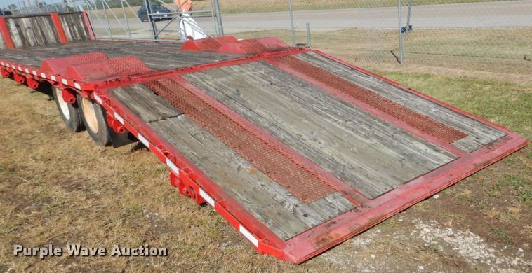 image for item DH5196 1993 Waltron drop deck equipment trailer