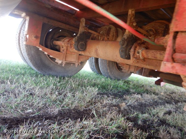 image for item DH5196 1993 Waltron drop deck equipment trailer