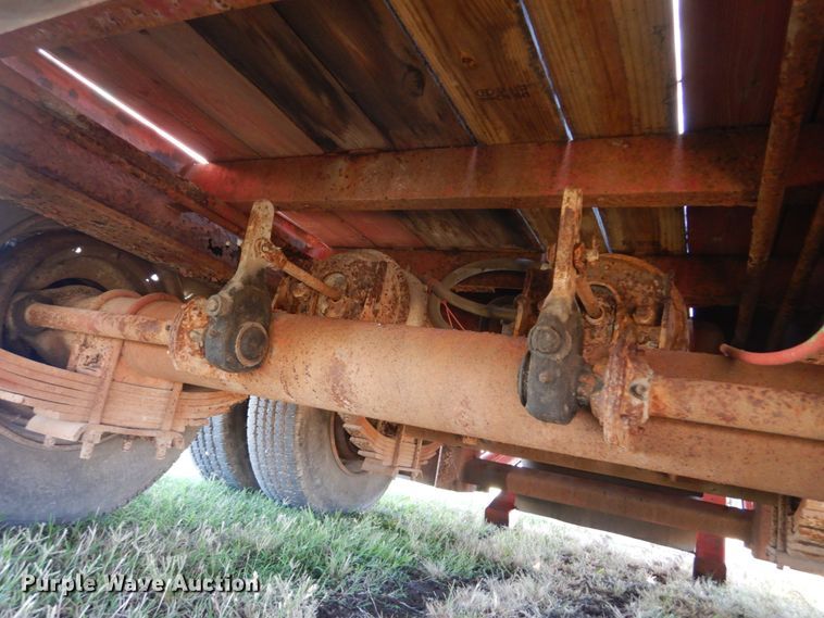 image for item DH5196 1993 Waltron drop deck equipment trailer