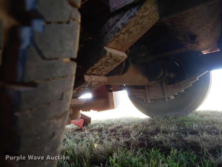 image for item DH5196 1993 Waltron drop deck equipment trailer