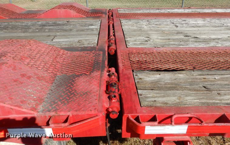 image for item DH5196 1993 Waltron drop deck equipment trailer