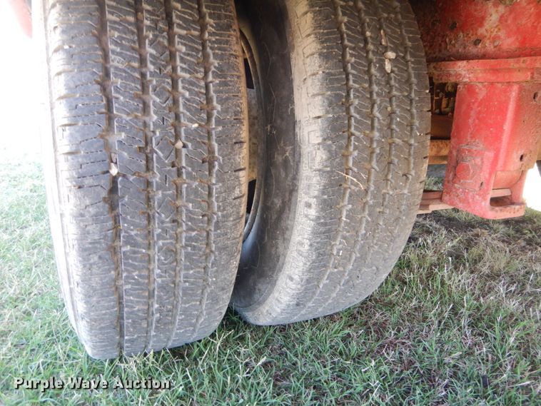 image for item DH5196 1993 Waltron drop deck equipment trailer