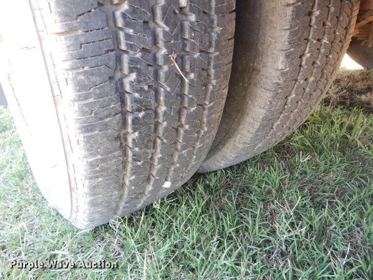 image for item DH5196 1993 Waltron drop deck equipment trailer