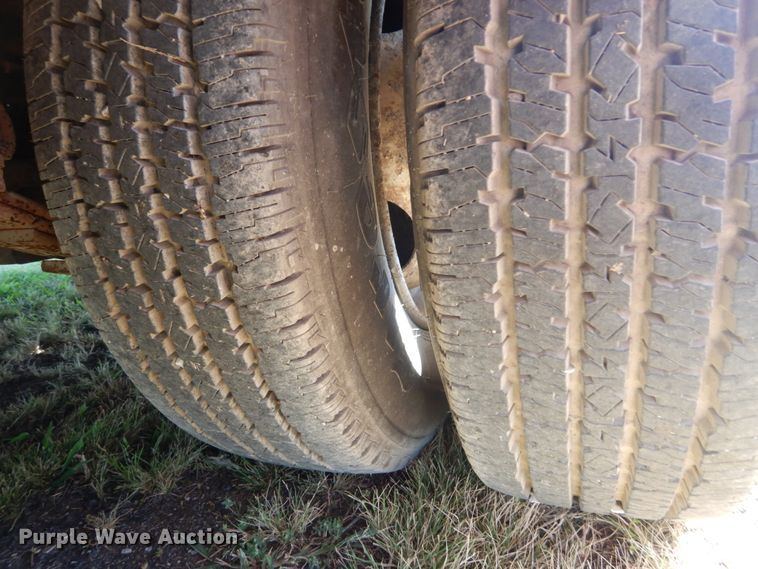 image for item DH5196 1993 Waltron drop deck equipment trailer