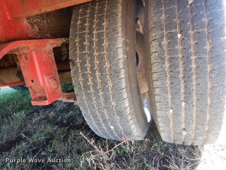 image for item DH5196 1993 Waltron drop deck equipment trailer