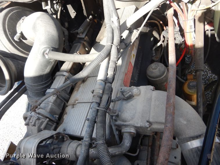 image for item DH5197 2006 Freightliner Columbia  semi truck