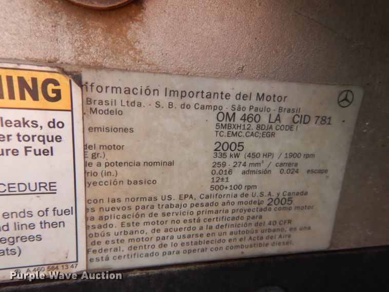 image for item DH5197 2006 Freightliner Columbia  semi truck