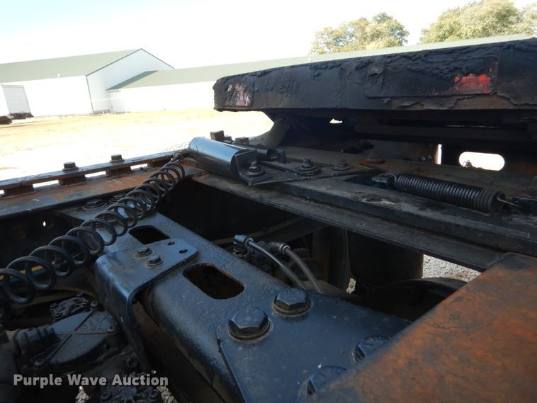 image for item DH5197 2006 Freightliner Columbia  semi truck