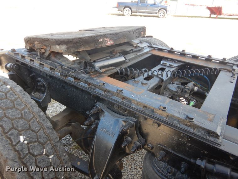 image for item DH5197 2006 Freightliner Columbia  semi truck