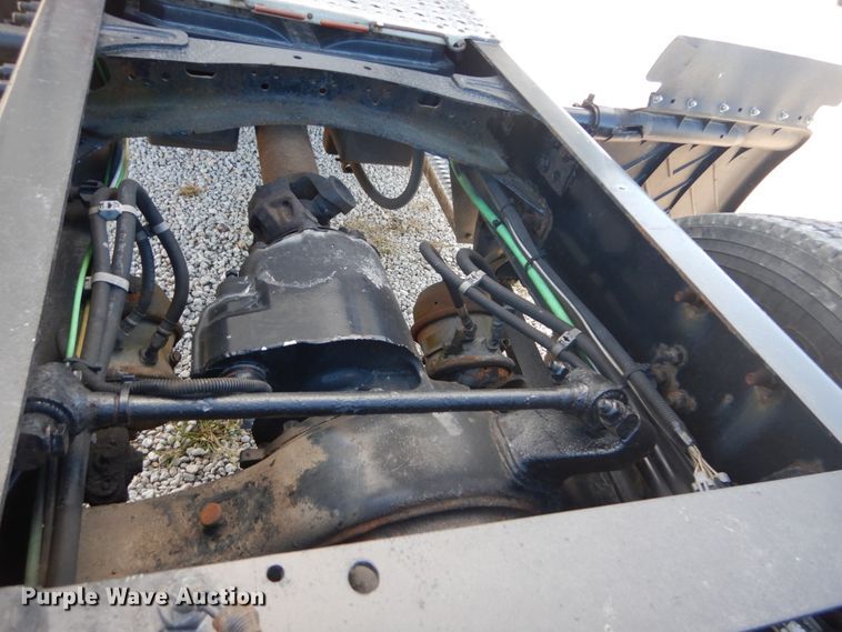 image for item DH5197 2006 Freightliner Columbia  semi truck