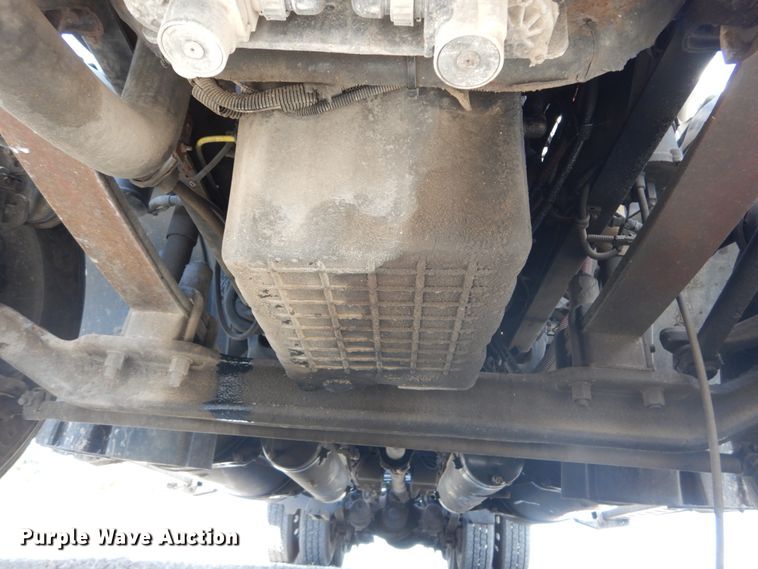 image for item DH5197 2006 Freightliner Columbia  semi truck