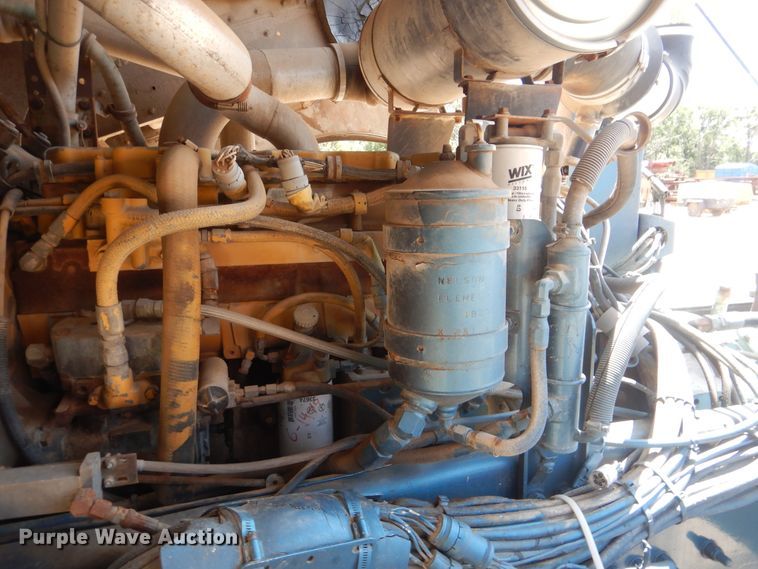 image for item DI0283 1990 Peterbilt 362  truck cab and chassis