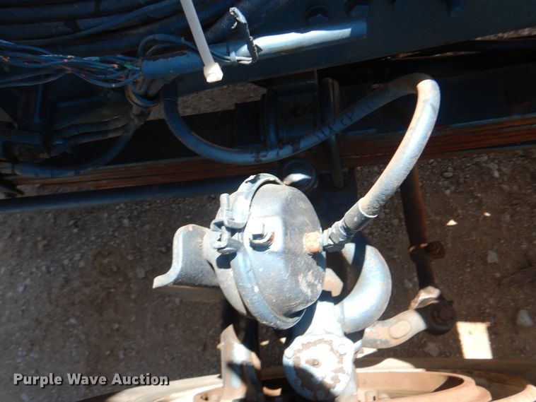 image for item DI0283 1990 Peterbilt 362  truck cab and chassis