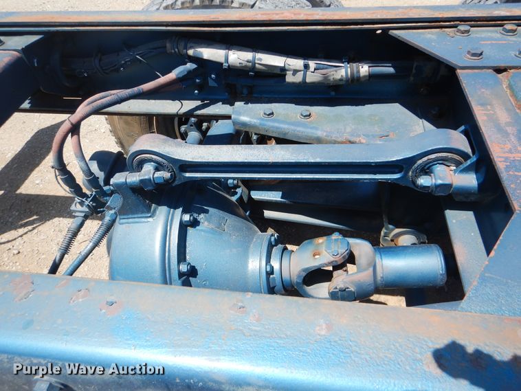 image for item DI0283 1990 Peterbilt 362  truck cab and chassis