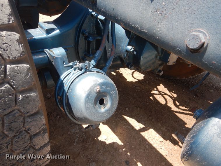 image for item DI0283 1990 Peterbilt 362  truck cab and chassis