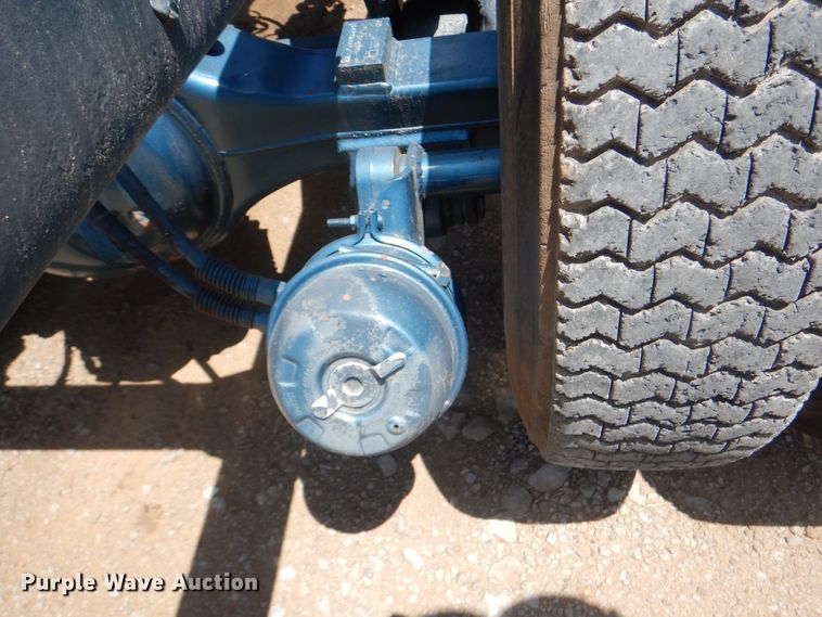 image for item DI0283 1990 Peterbilt 362  truck cab and chassis