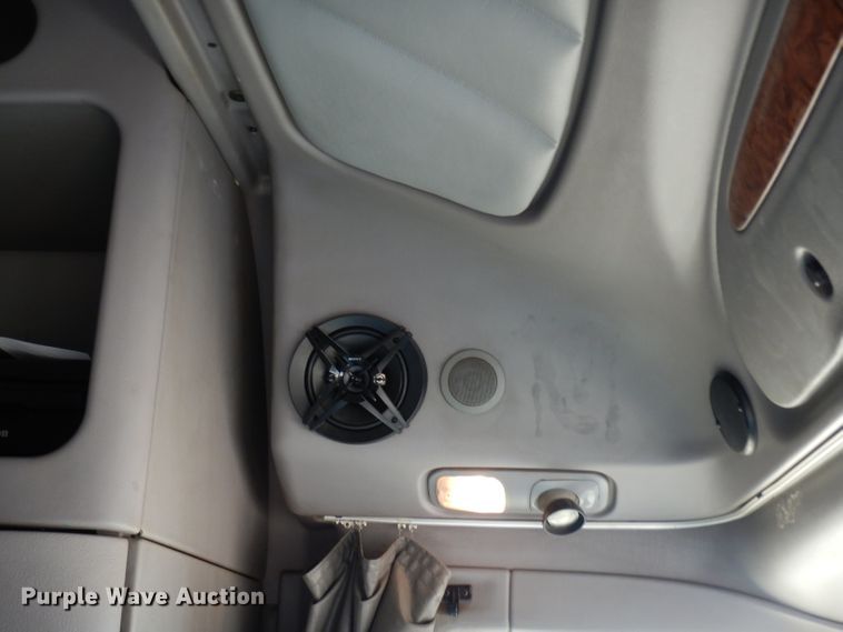 image for item DJ6532 2010 Peterbilt 387  semi truck