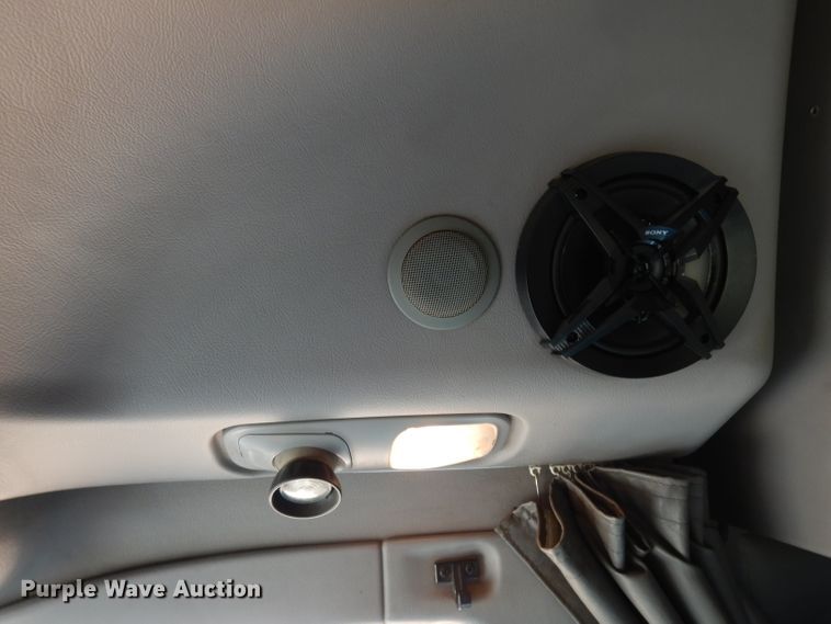 image for item DJ6532 2010 Peterbilt 387  semi truck