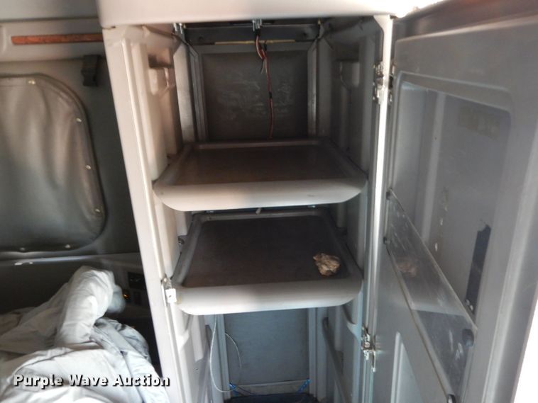 image for item DJ6532 2010 Peterbilt 387  semi truck