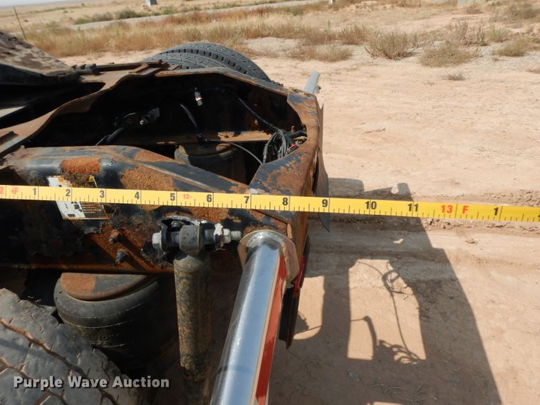 image for item DJ6532 2010 Peterbilt 387  semi truck