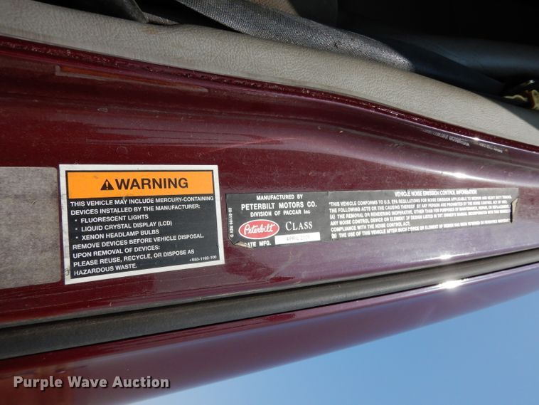 image for item DJ6532 2010 Peterbilt 387  semi truck