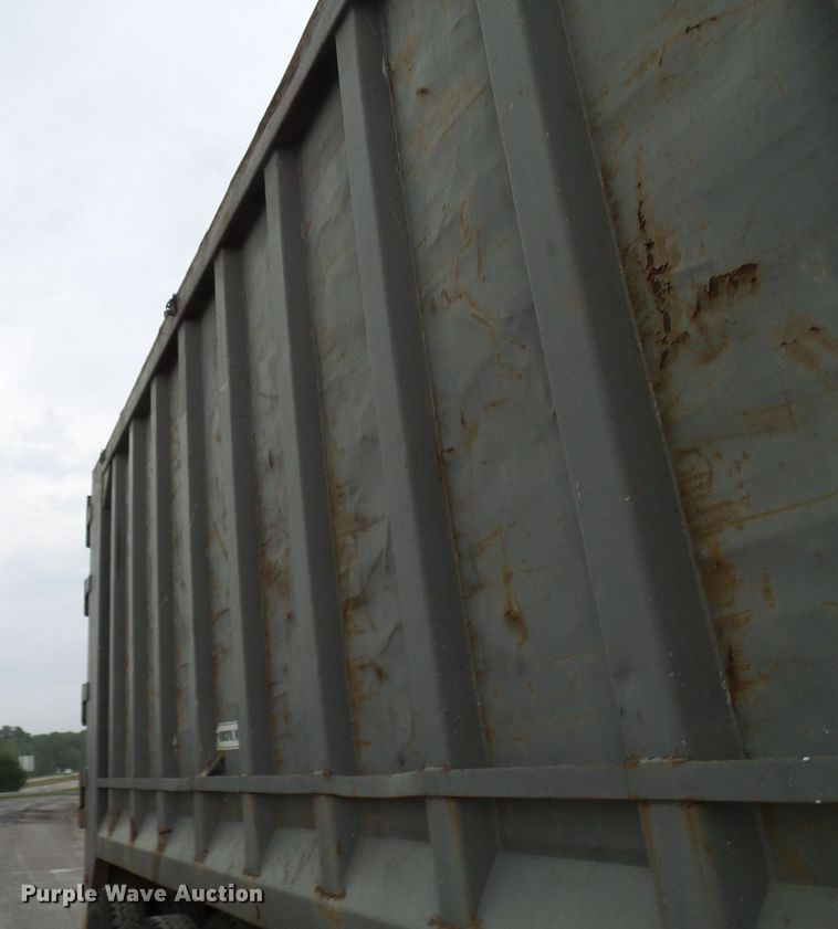 image for item EP9913 2005 Manac 362450 container