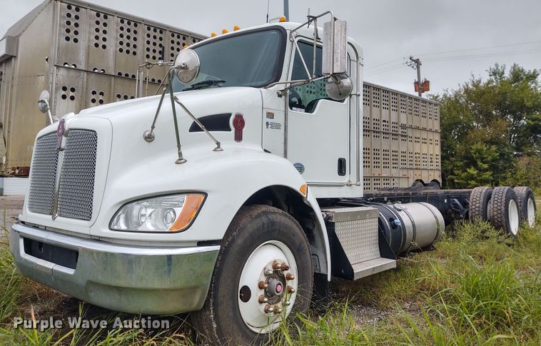 image for item EQ9420 2017 Kenworth T370  truck cab and chassis