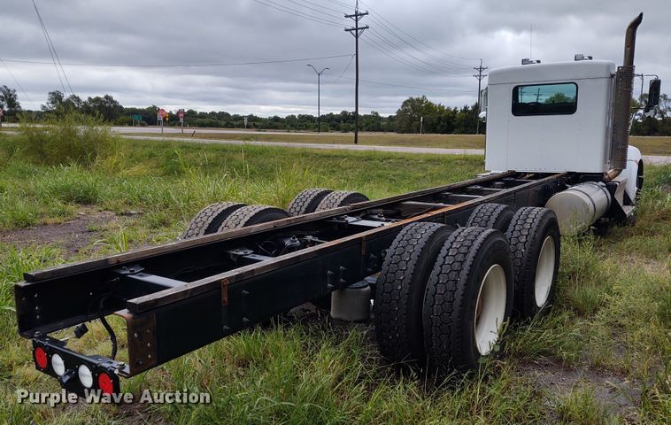 image for item EQ9420 2017 Kenworth T370  truck cab and chassis