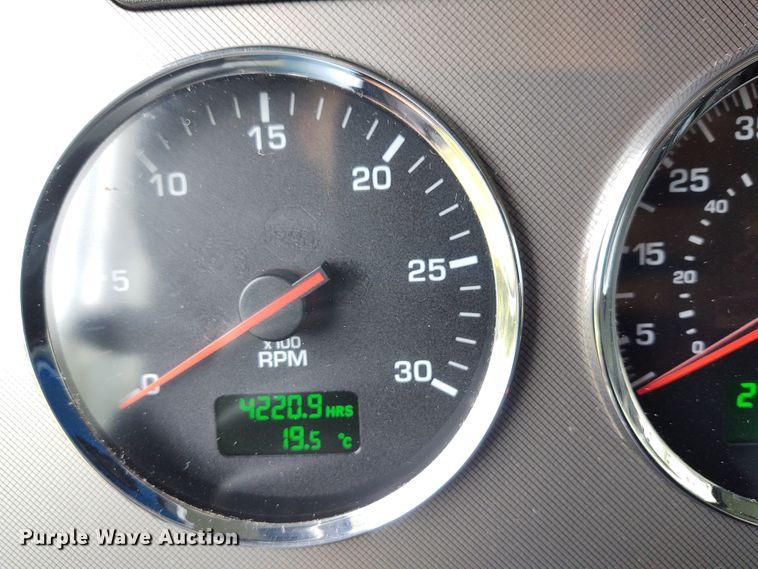 image for item EQ9420 2017 Kenworth T370  truck cab and chassis