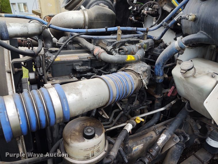 image for item EQ9420 2017 Kenworth T370  truck cab and chassis