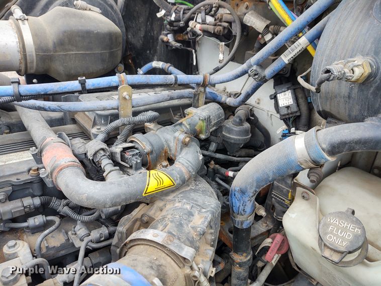 image for item EQ9420 2017 Kenworth T370  truck cab and chassis