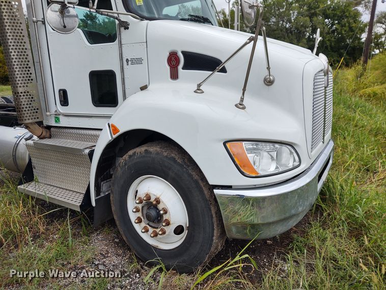 image for item EQ9420 2017 Kenworth T370  truck cab and chassis