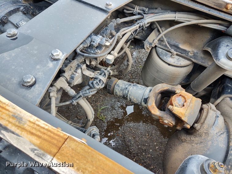 image for item EQ9420 2017 Kenworth T370  truck cab and chassis