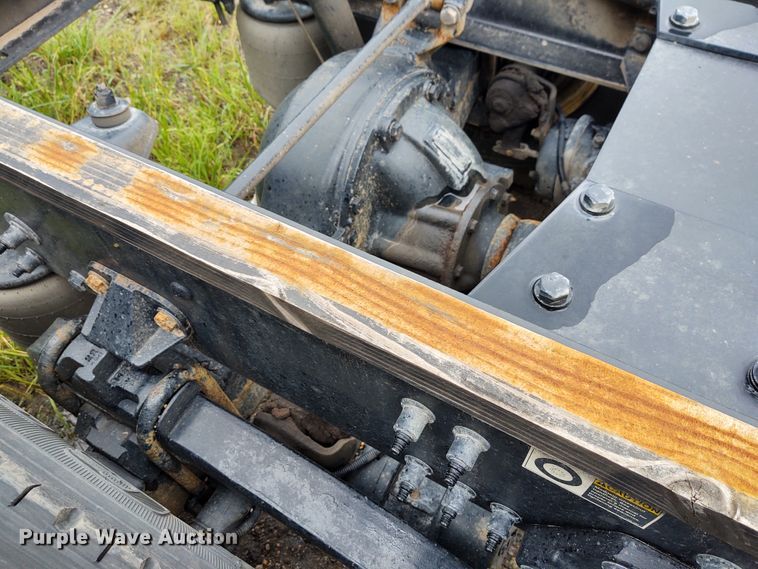 image for item EQ9420 2017 Kenworth T370  truck cab and chassis