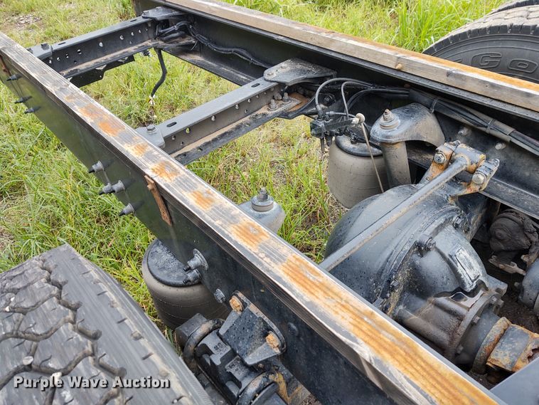 image for item EQ9420 2017 Kenworth T370  truck cab and chassis