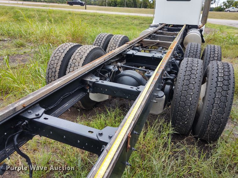 image for item EQ9420 2017 Kenworth T370  truck cab and chassis