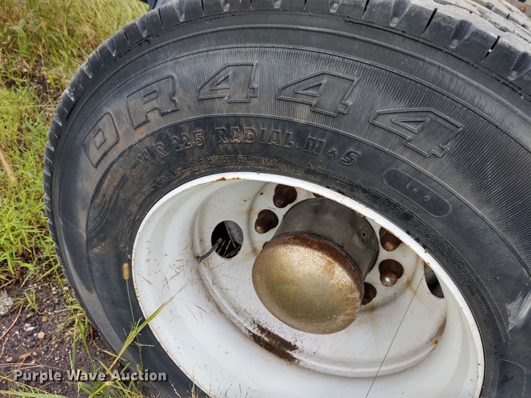 image for item EQ9420 2017 Kenworth T370  truck cab and chassis