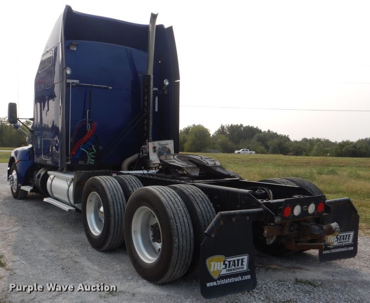 image for item GM9178 2012 Kenworth T660  semi truck