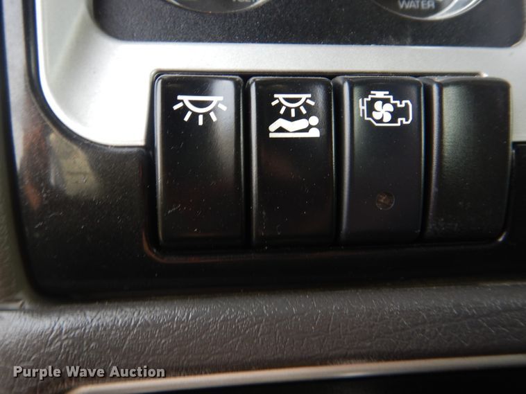 image for item GM9178 2012 Kenworth T660  semi truck