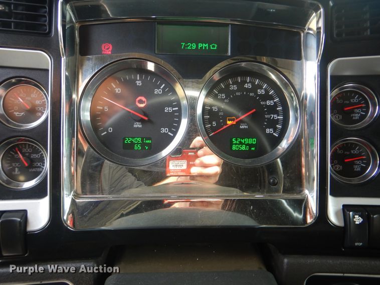 image for item GM9178 2012 Kenworth T660  semi truck