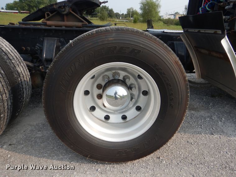 image for item GM9178 2012 Kenworth T660  semi truck