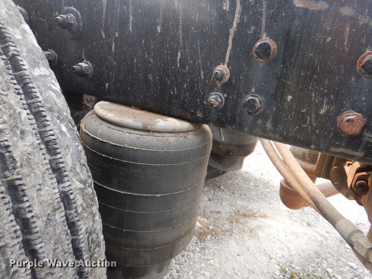 image for item GM9178 2012 Kenworth T660  semi truck