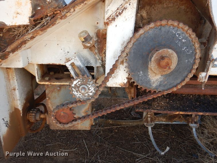 image for item GN9918 2004 Volvo  feed delivery truck